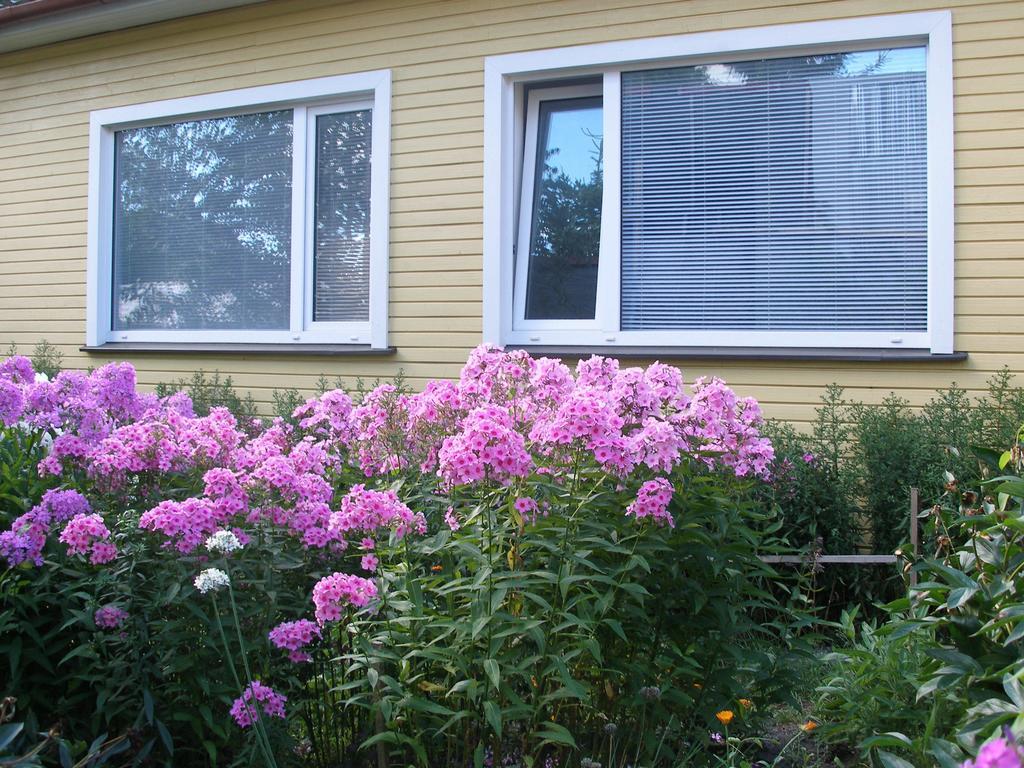 Karusselli Holiday Home Pärnu Rum bild